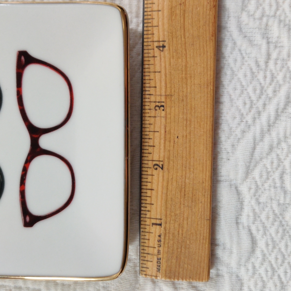 Galison Reading Glasses Plate - Picture 5 of 6
